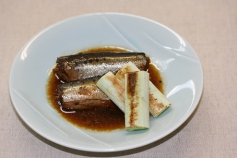 国産イワシ生姜煮焼きねぎ添え